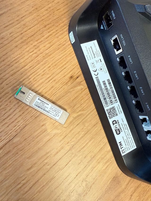 Modem TIM Sagemcom HUB+ Fibra FTTH 10Gb/2.5G