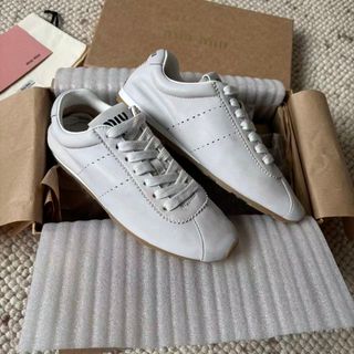 Scarpe casual Miumiu, consultatemi
