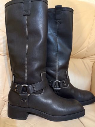 Botas Zara negras 40
