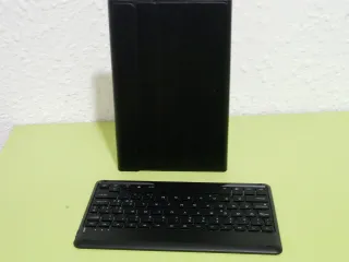 Funda Tablet con Teclado
