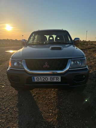 Mitsubishi Montero 2001