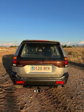 Mitsubishi Montero 2001
