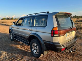 Mitsubishi Montero 2001