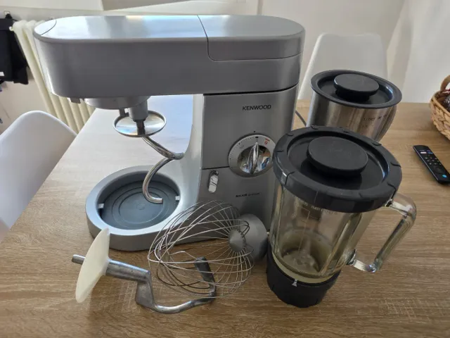 Impastatrice Kenwood Major Premier + accessori