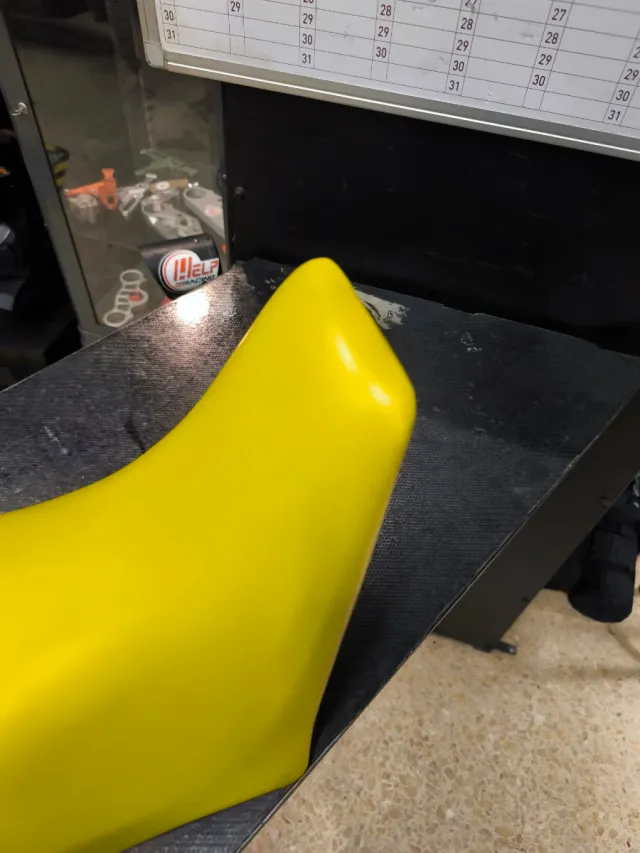 Suzuki DR Big 50 Asiento Amarillo Sillon