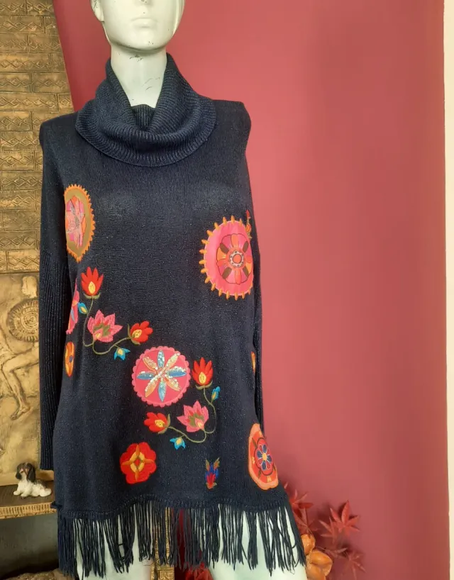 Maglia Desigual collo sciallato manica lunga