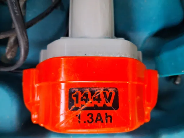 Taladro Makita DC1414 T