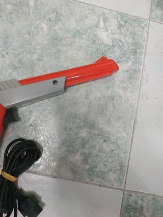 Pistola Nintendo NES Zapper Naranja/Gris