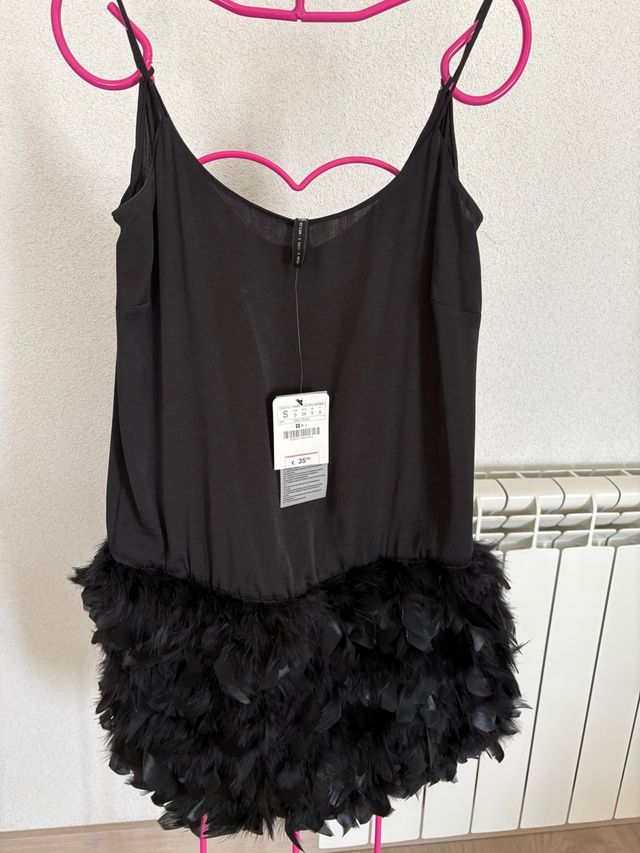 Vestido fiesta negro plumas Talla S