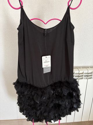Vestido fiesta negro plumas Talla S