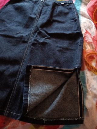 Falda midi vaquera azul talla M