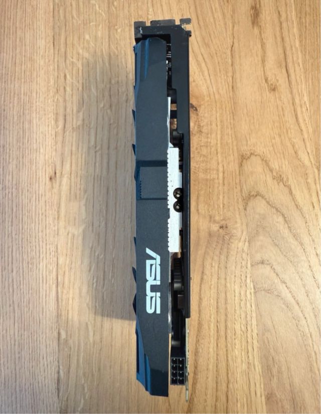 Scheda Video Asus RX 580 O4G 4GB GDDR5