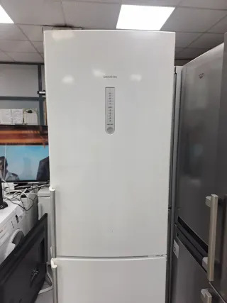 Nevera Siemens Blanca 2,cm con garantía 