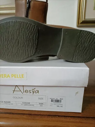 Stivaletti donna Alesya pelle marrone tg 39