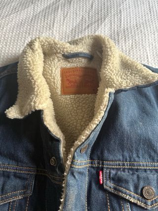 Cazadora Levis borreguillo Talla M