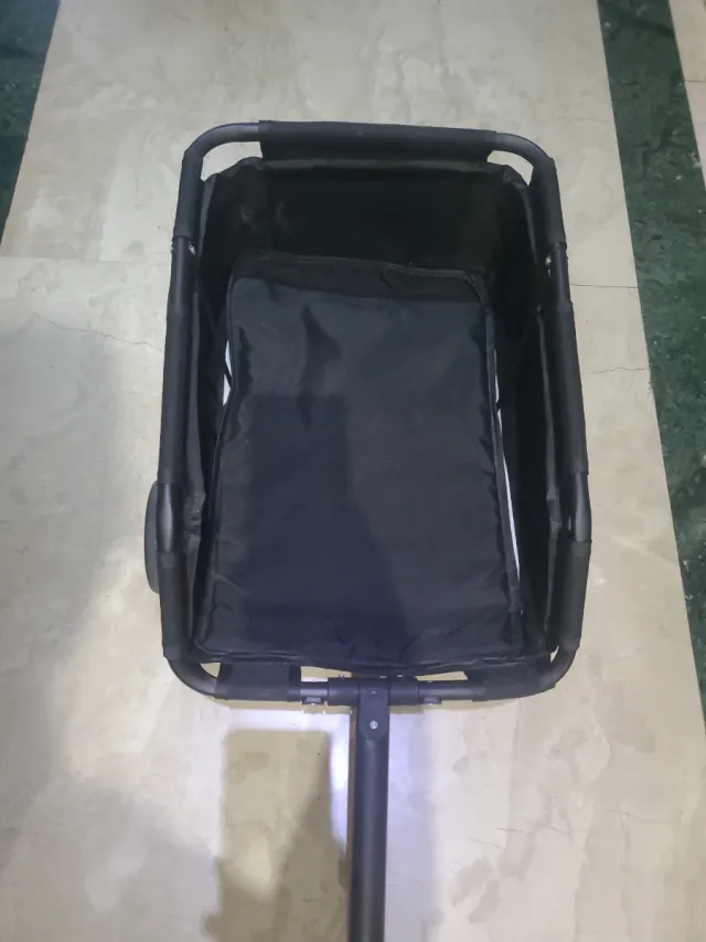 Carrito para perro negro