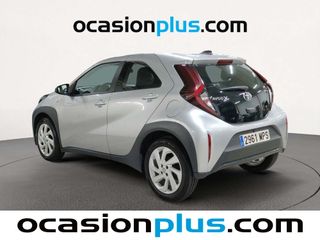 Toyota Aygo X Cross 1.0 VVT-I Play 53 kW (72 CV)