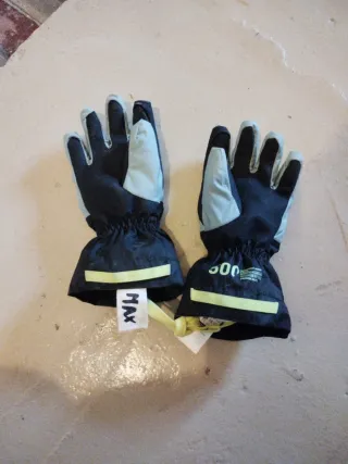 Guantes Wedze Negro y Verde nieve 10 años