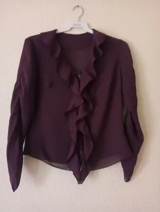 Blusa granate o color vino 