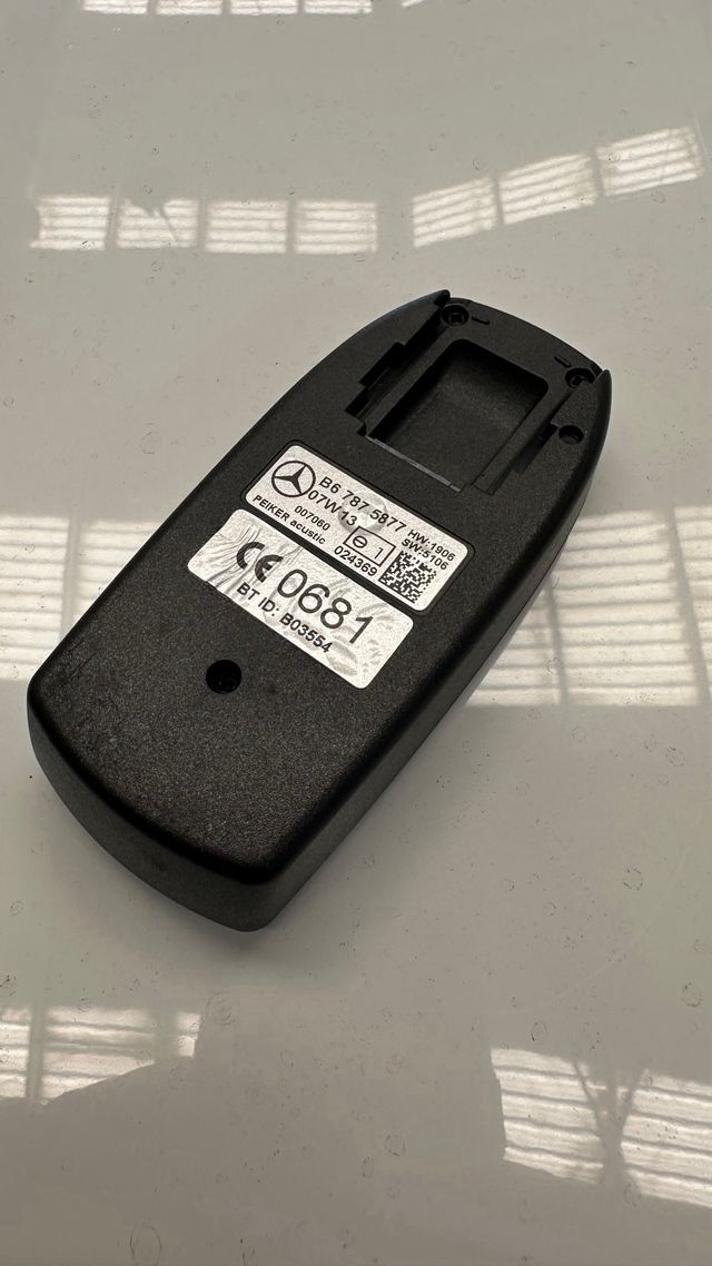 Bluetooth Mercedes-Benz B6 787 5877