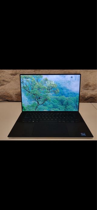 Ordenador Portátil táctil DELL XPS 15 (9520) UHD