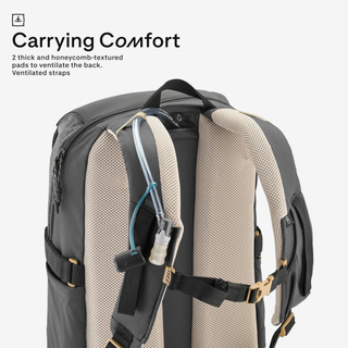 Mochila de montaña y senderismo 30L bolsillo isotermo