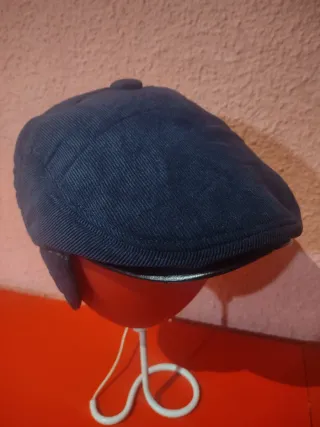 Gorra azul de pana con orejeras