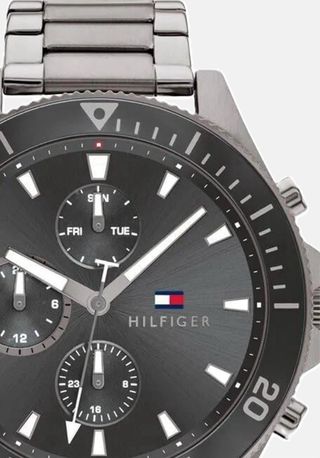 Reloj Tommy Hilfiger Cronógrafo Gris y Plateado