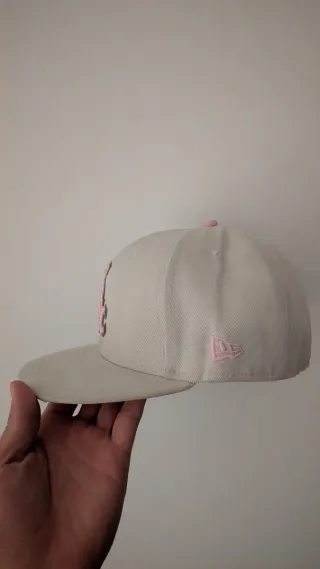 Gorra New Era Beige y Rosa