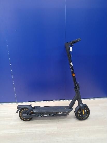 Patinete Eléctrico Segway Ninebot KickScooter MAX G2