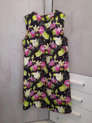 Vestito comodo floreale nero marca Lanacaprina