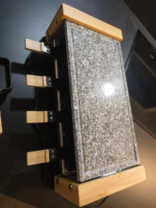 Plancha de piedra grill ,mangos de madera cecotec