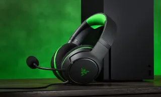 Auriculares Razer Kaira X con Micrófono Verde Lima
