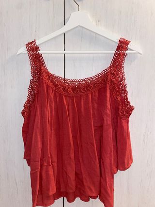Blusa rosa con encaje verano