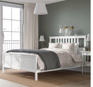 cama Hemnes con somier 160 x 200 cms