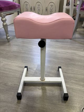 Reposapiés para pedicura rosa y blanco