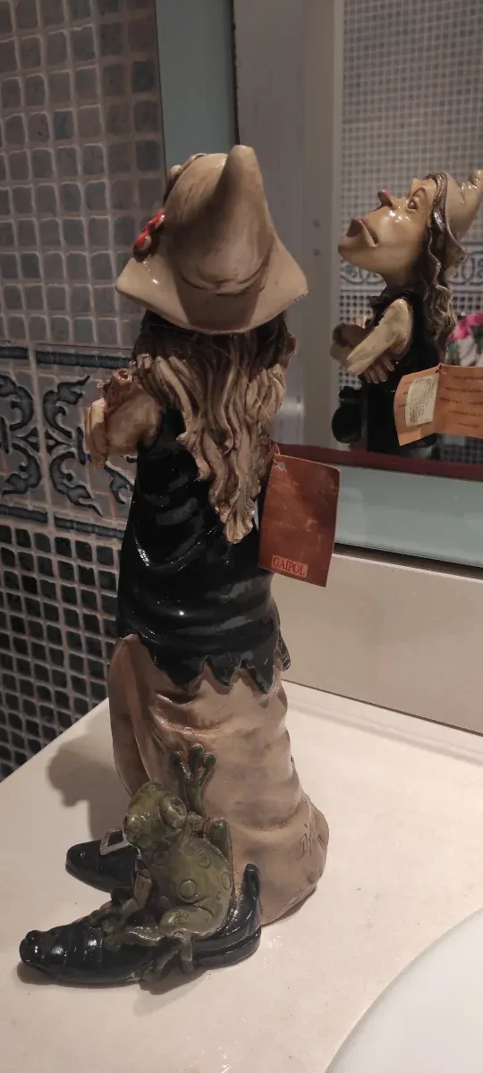 Estatua Brujo Príncipe Gaipol 34cm