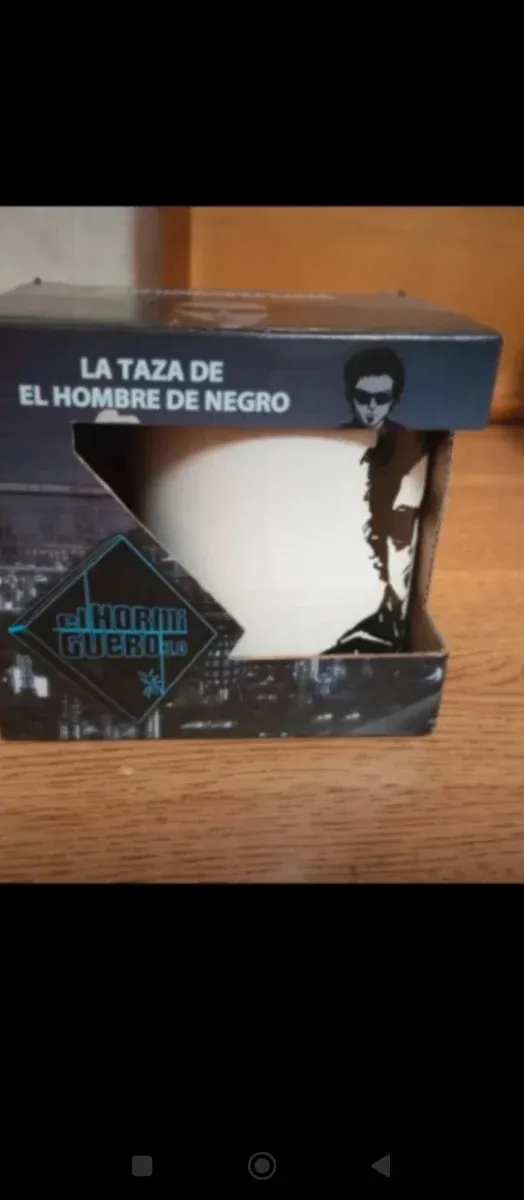 Taza El Hombre de Negro