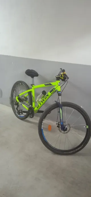 Bicicleta Btwin Rockrider 520