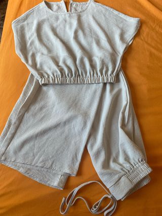 Conjunto pantalón y blusa beige