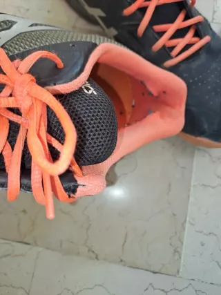 Scarpe Asics uomo nere e arancioni