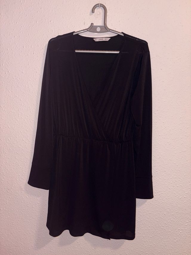 Vestido negro manga larga