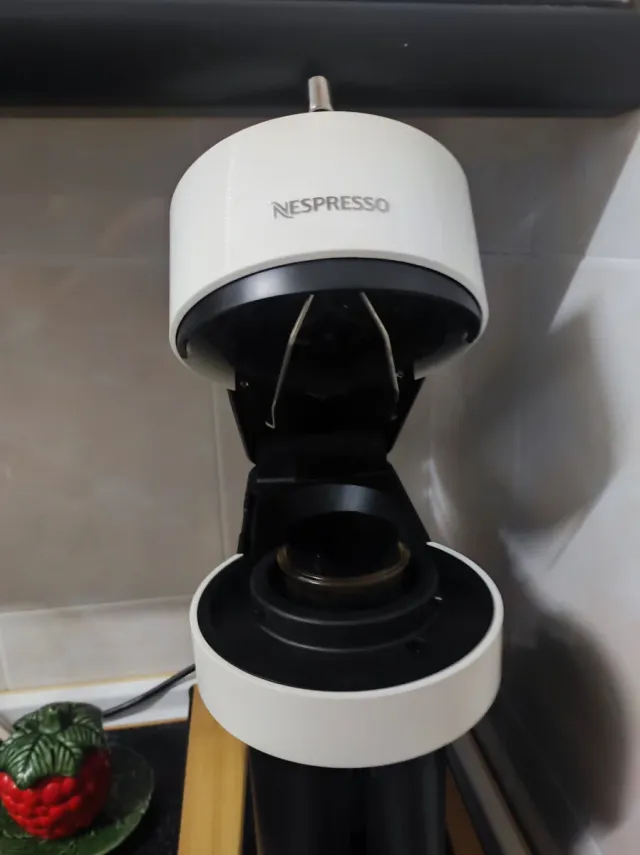 Cafetera Nespresso Vertuo Blanca