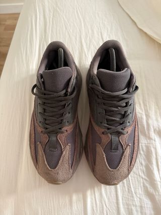 Zapatilla Yeezy 700 Mauve
