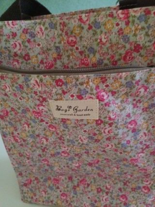 Bolso de flores