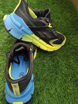 Zapatillas Reebok FZ1 Adventure 39 -25cm Floatrid