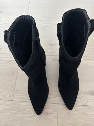 Botas Hoss Intropia negras