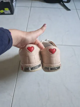 Love Moschino Sneakers Beige Cuore Rosso