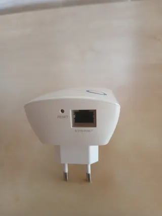 Repetidor WiFi Enchufe Ethernet Reset