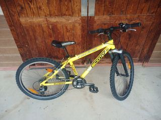 Bicicleta Scott Racing Junior Amarilla 24 pulgadas